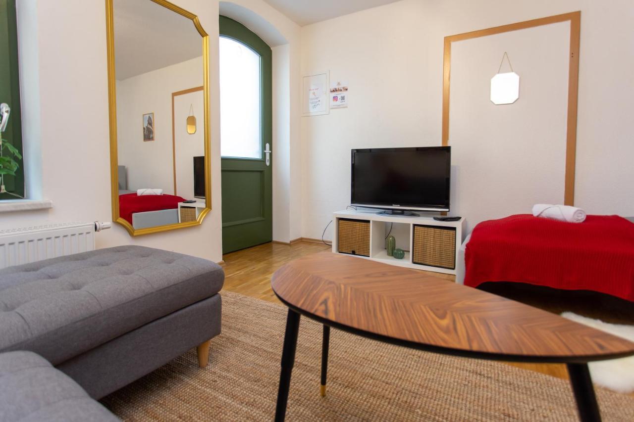 Fullhouse - Halle - R6 Apartments - Smarttv - Nespresso ภายนอก รูปภาพ